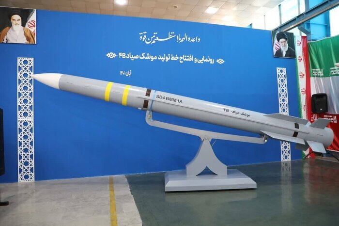 إيران تزيح الستار عن منظومة باور 373 الصاروخية